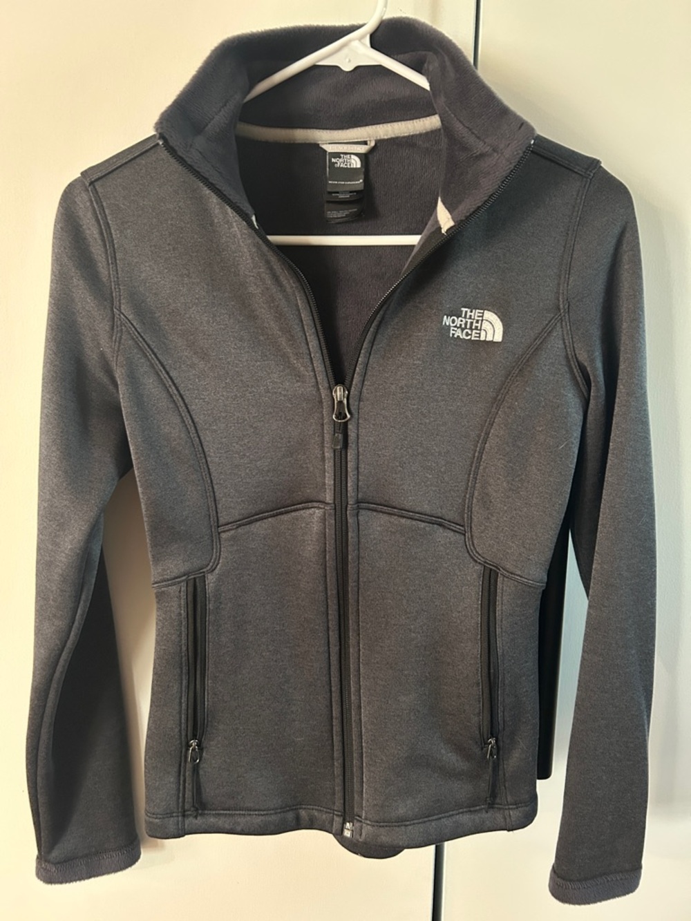 The North Face Women's Charcoal Gray Full-Zip Fleece Jacket